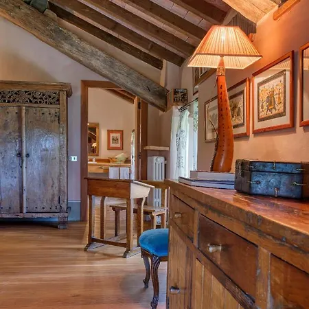 Oda ve Kahvaltı Il Castello Di 3*