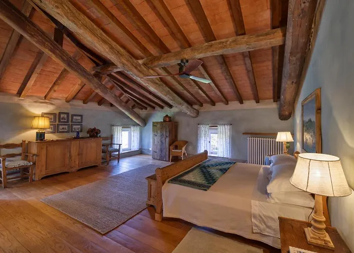 فندق مبيت وإفطار Il Castello Di Tassara