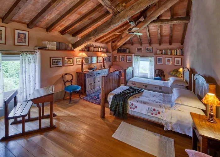 Il Castello Di فندق مبيت وإفطار Tassara