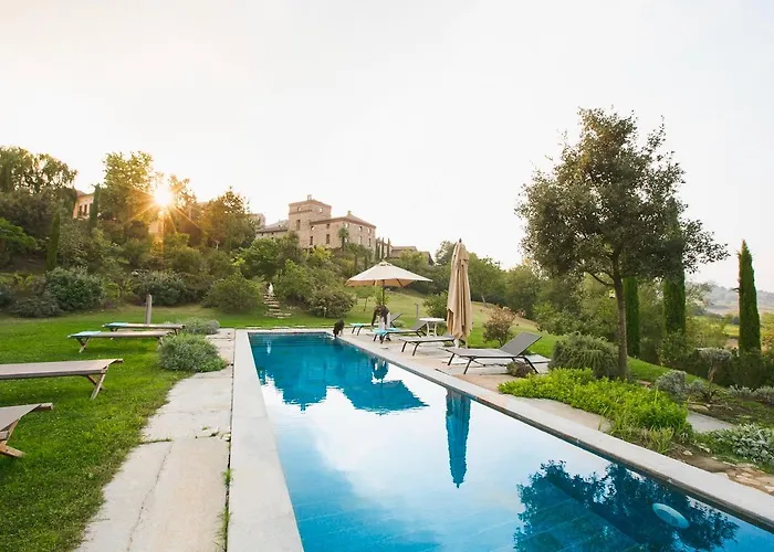 Il Castello Di فندق مبيت وإفطار Tassara