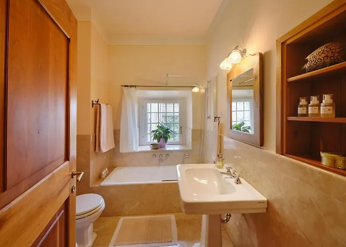 Il Castello Di Tassara