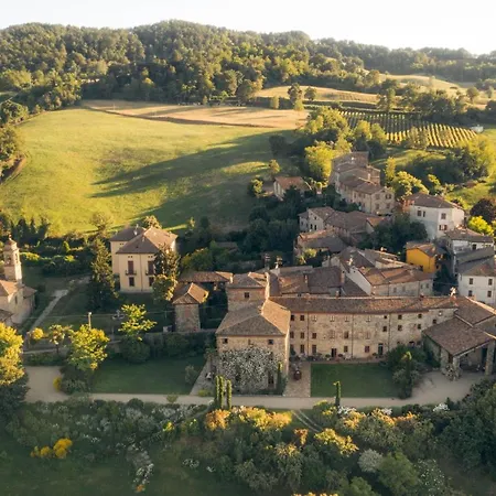 Bed & Breakfast Il Castello Di Tassara