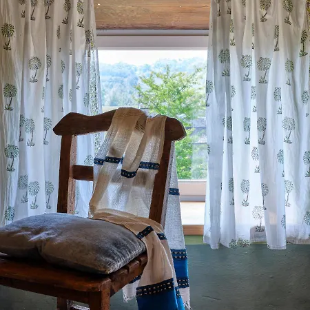 Il Castello Di Tassara