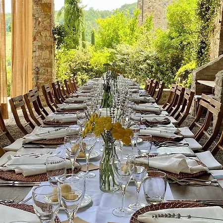 Il Castello Di Bed & Breakfast Tassara