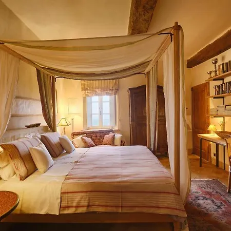 Bed & Breakfast Il Castello Di Tassara